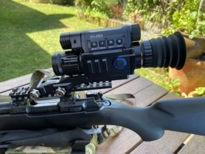 PARD NV008 Plus mounted on rifle